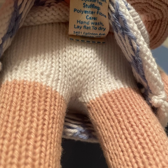 Cuddle + Kind - Chelsea the Cat - Picture 8 of 9